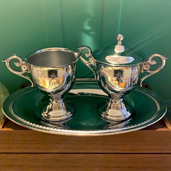 Vintage International Lyon Stainless “Queen’s Fancy” service & flatware. - Picture 2 of 7